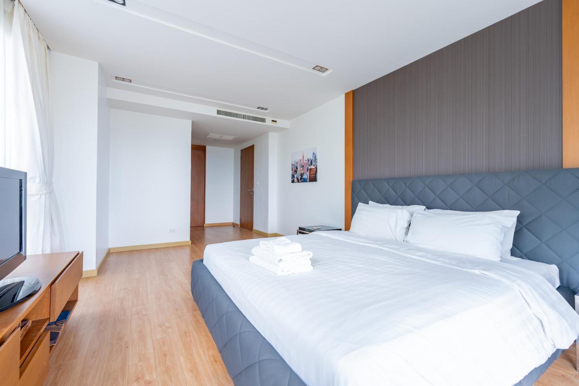 The Privilege Residence Patong Bagian luar foto